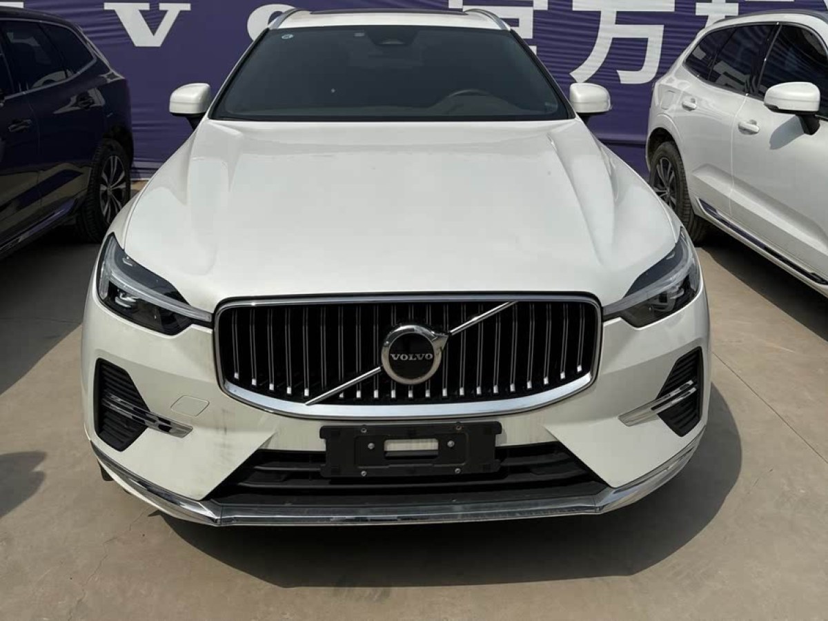 沃爾沃 XC60  2024款 B5 四驅(qū)智逸豪華版圖片