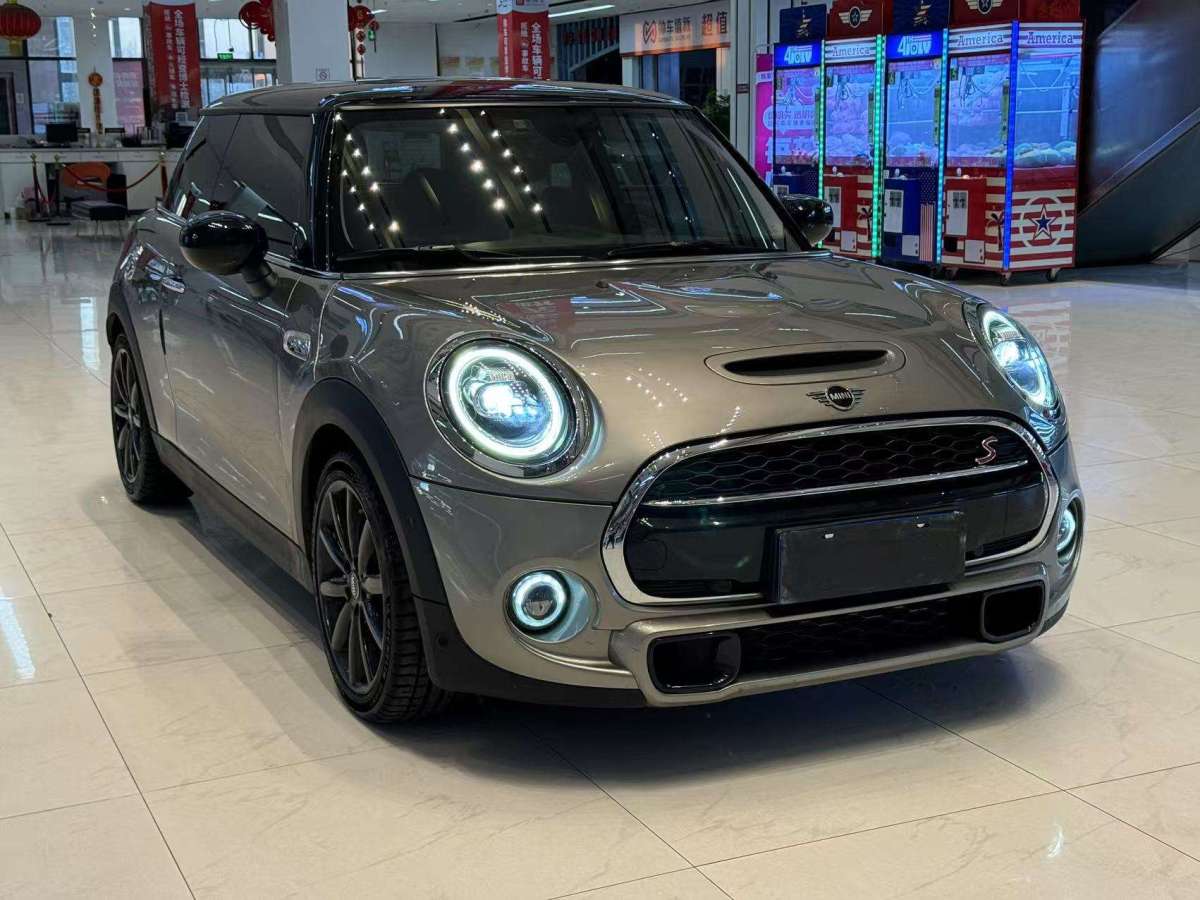 MINI MINI  2020款 2.0T COOPER S 藝術(shù)家 五門版圖片