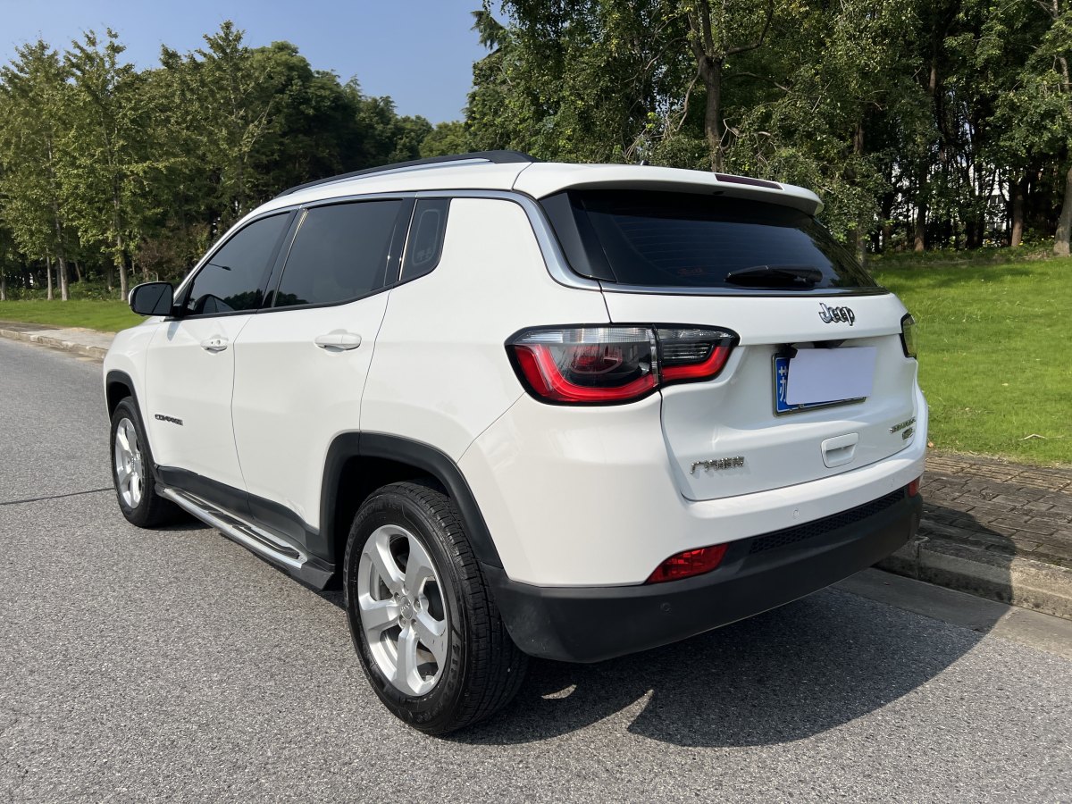 Jeep 指南者  2019款  200TS 自動(dòng)優(yōu)享-互聯(lián)大屏版圖片