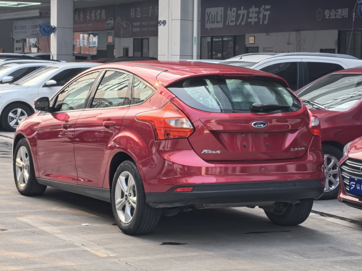 福特 ?？怂? 2012款 兩廂 1.6L 自動(dòng)舒適型圖片