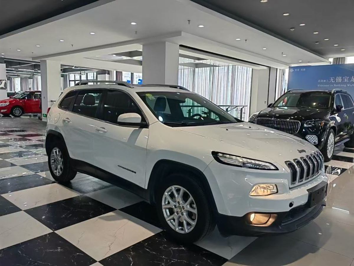 Jeep 自由光  2014款 2.4L 都市版圖片