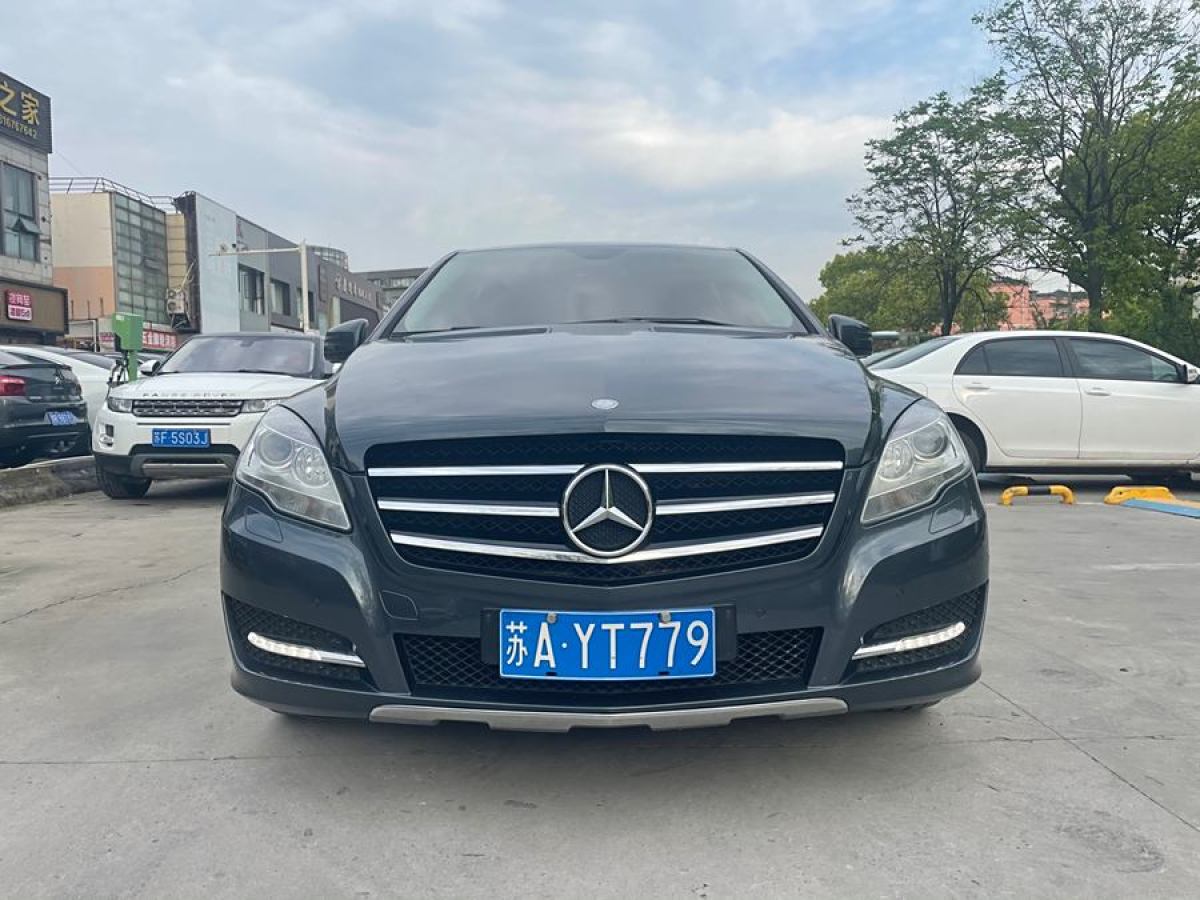 奔馳 奔馳R級  2014款 R 320 4MATIC 商務(wù)型圖片