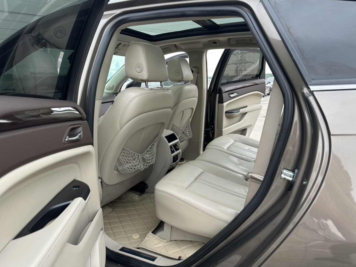 凱迪拉克 SRX  2015款 3.0L 精英型圖片