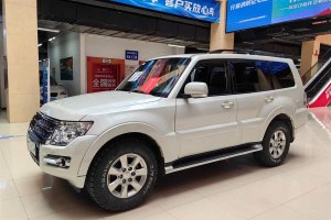 帕杰羅 三菱 3.0L 自動標準版 國V