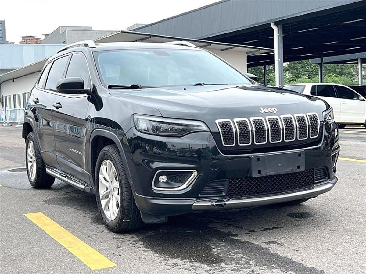 Jeep 自由光  2019款 2.0L 兩驅(qū)典尚版圖片