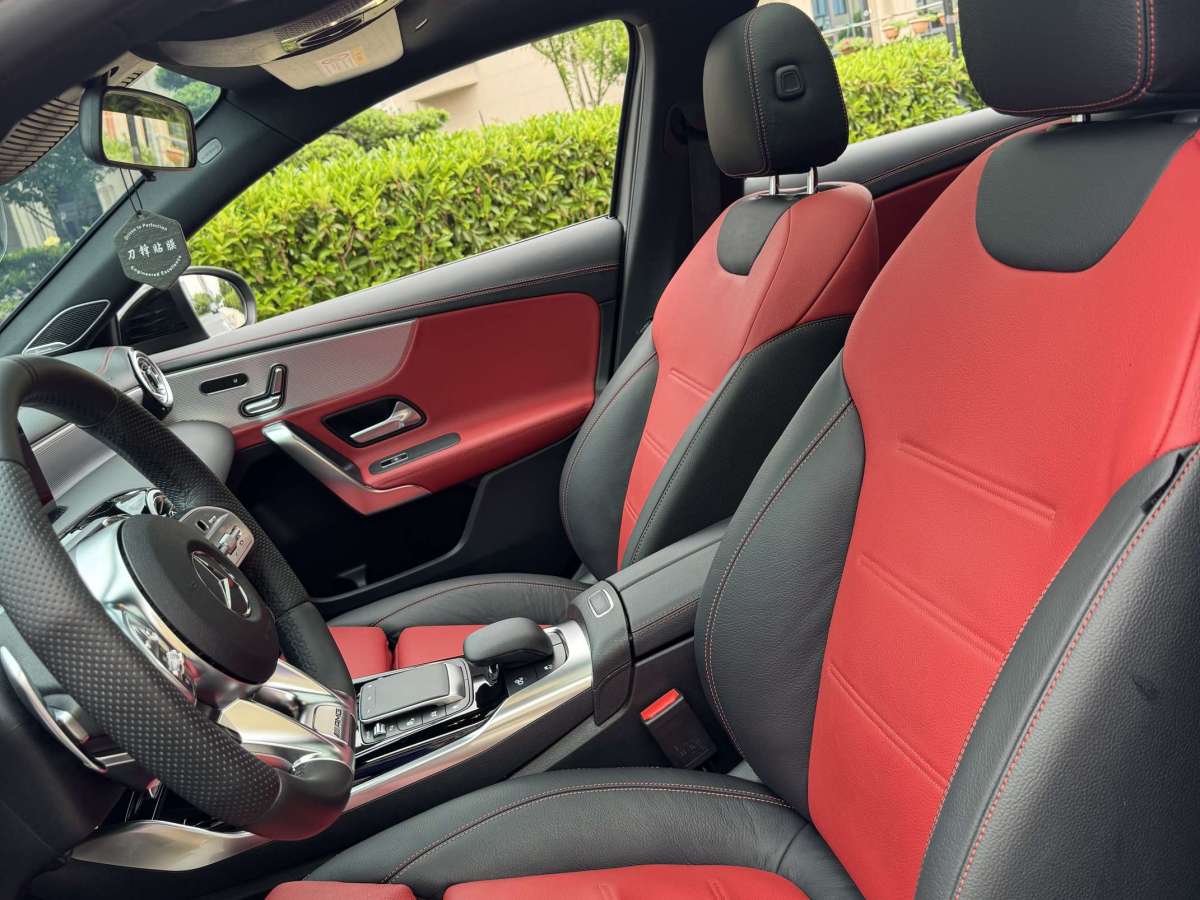 奔馳 奔馳A級(jí)AMG  2020款 AMG A 35 L 4MATIC圖片