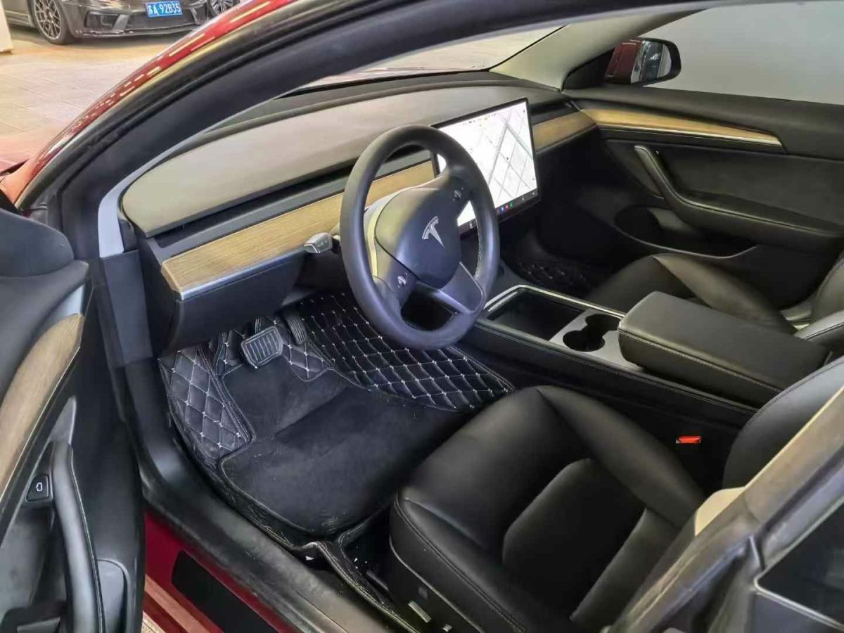 特斯拉 Model S  2021款 Plaid Plus 版圖片