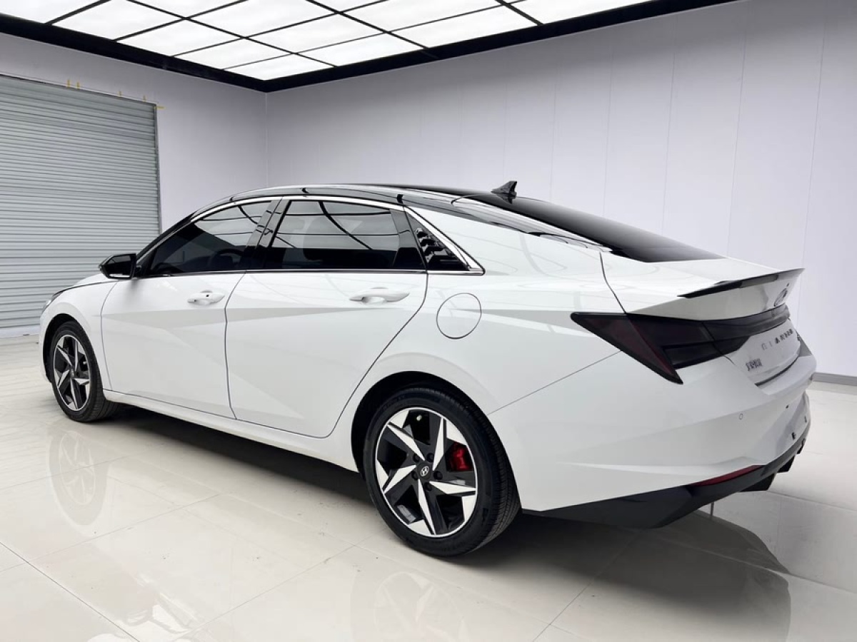 現(xiàn)代 伊蘭特  2023款 240TGDi DCT N Line LUX尊貴版圖片