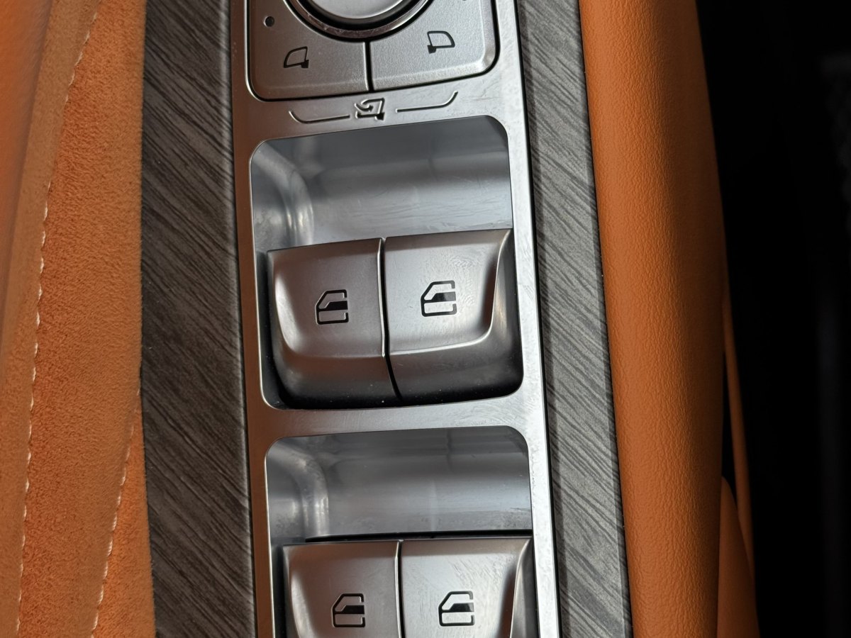 坦克 坦克500  2022款 3.0T 運動版 造境型 7座圖片