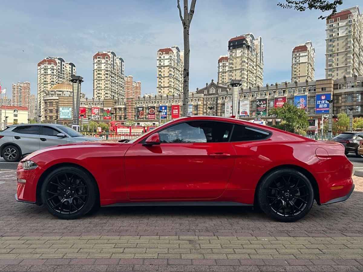 2021年7月福特 Mustang  2021款 2.3L EcoBoost