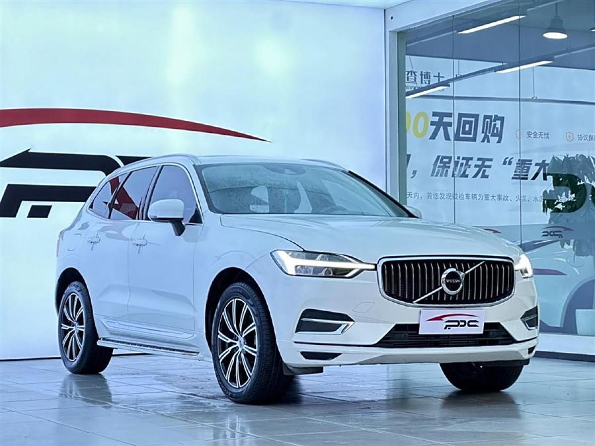 沃爾沃 XC60  2020款 T5 四驅(qū)智遠豪華版圖片