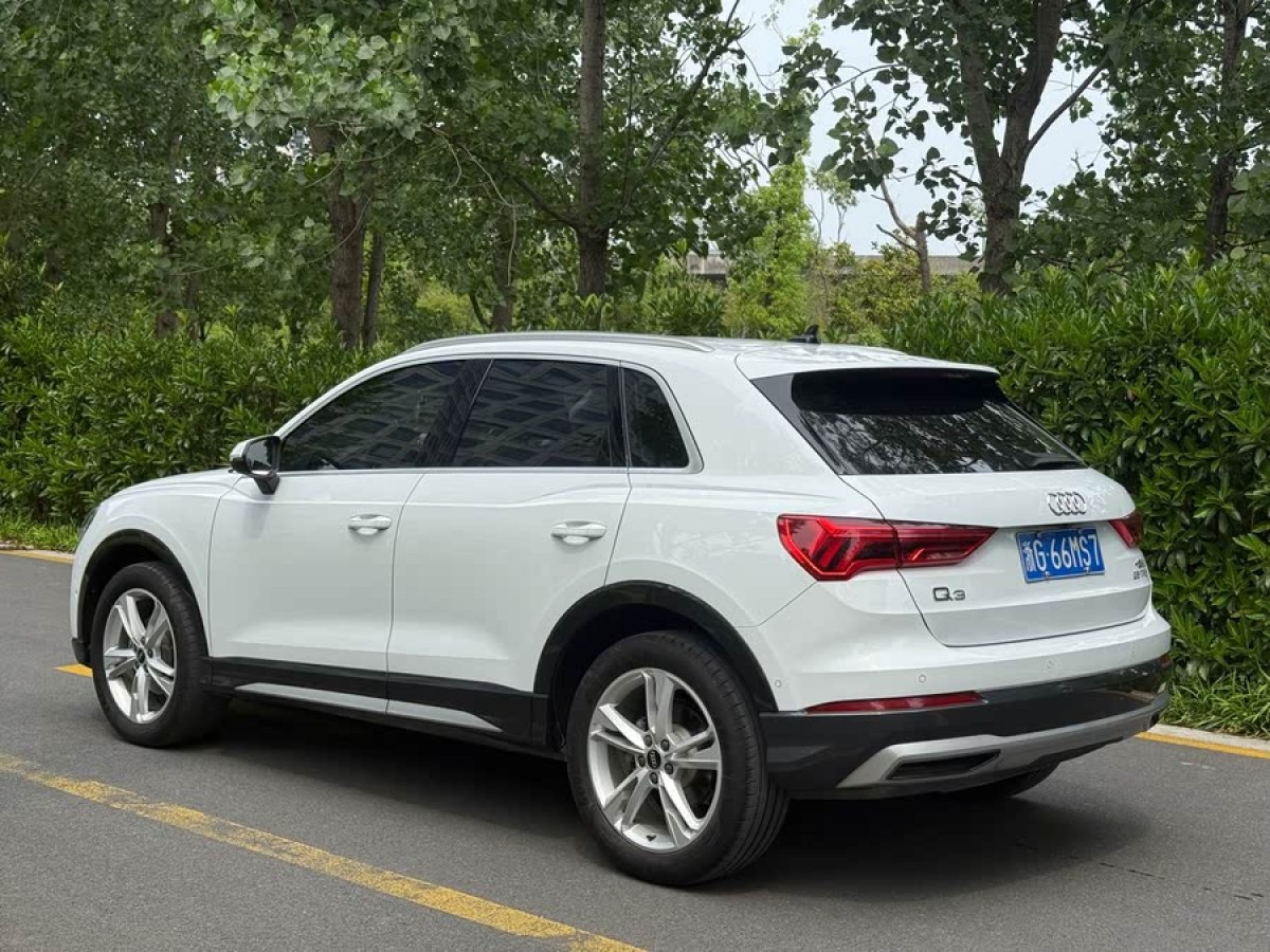 奧迪 奧迪Q3  2021款 35 TFSI 進(jìn)取致雅型圖片