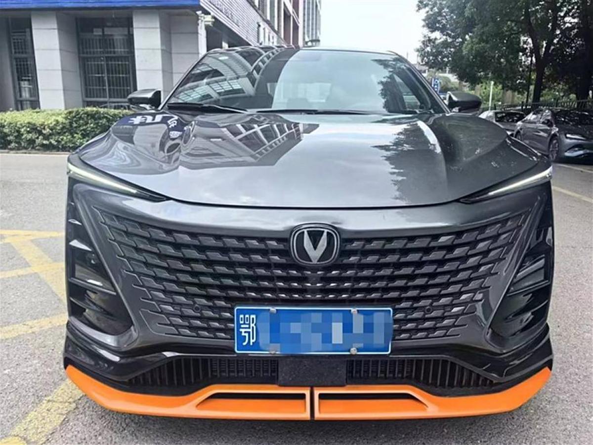 長(zhǎng)安 UNI-T  2023款 第二代 1.5T 尊享型圖片