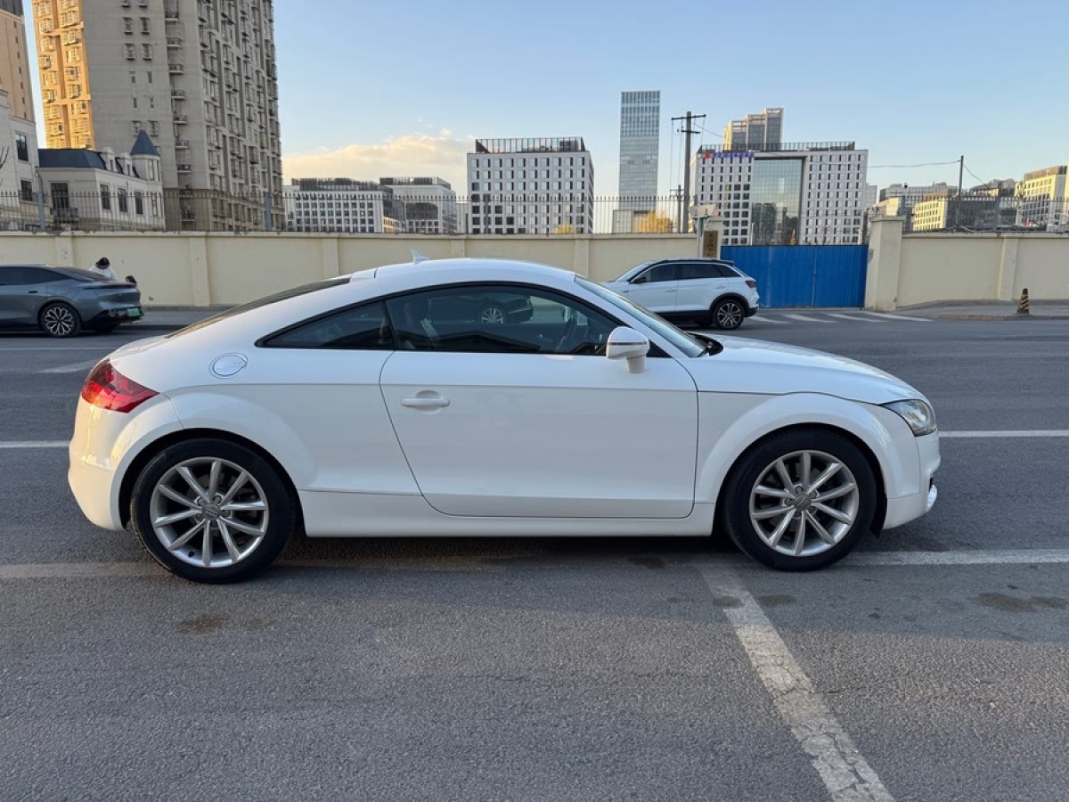 奧迪 奧迪TT  2011款 TT Coupe 2.0TFSI圖片