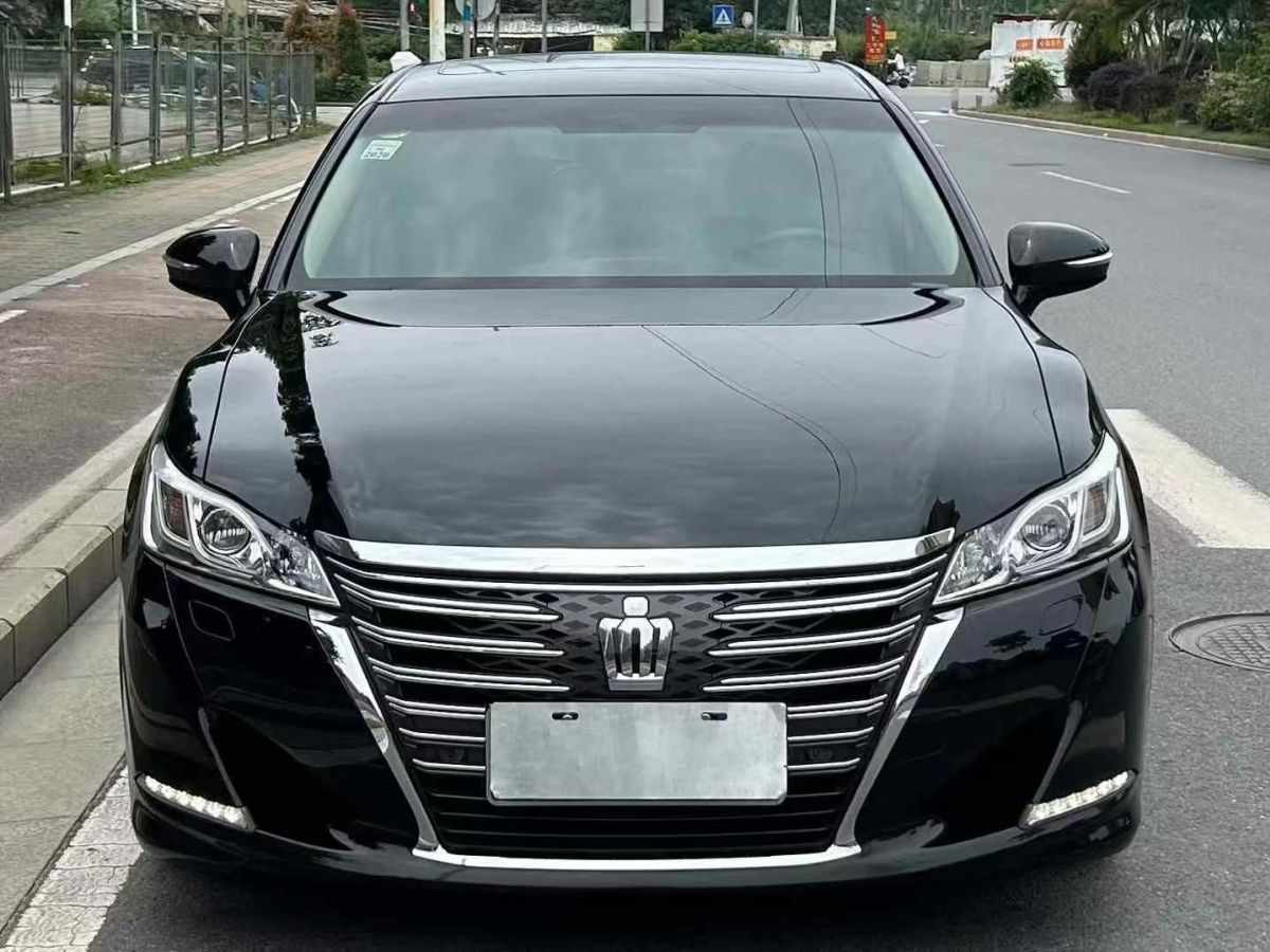 豐田 皇冠 圖片