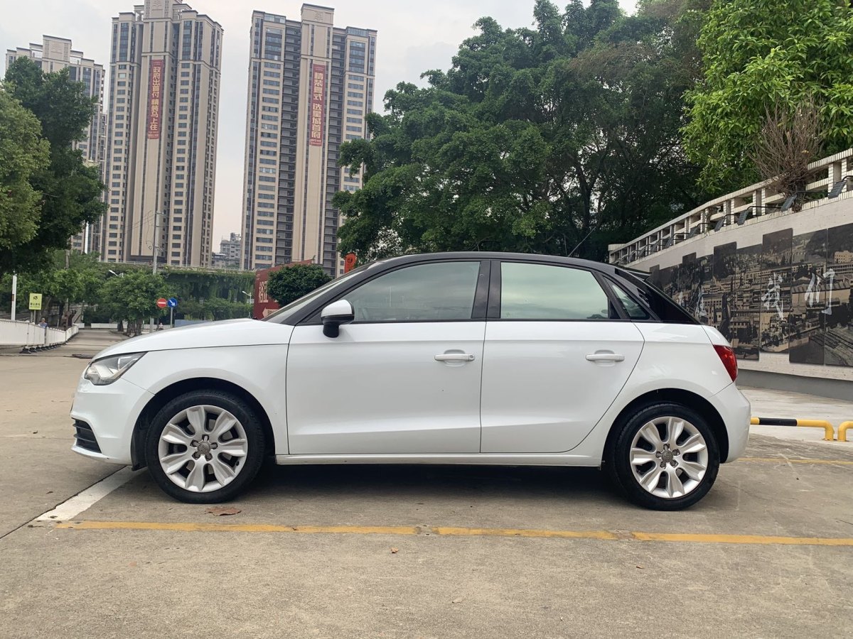 奧迪 奧迪A1  2014款 30 TFSI 技術(shù)型圖片