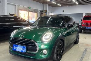 MINI MINI 1.5T COOPER 藝術(shù)家