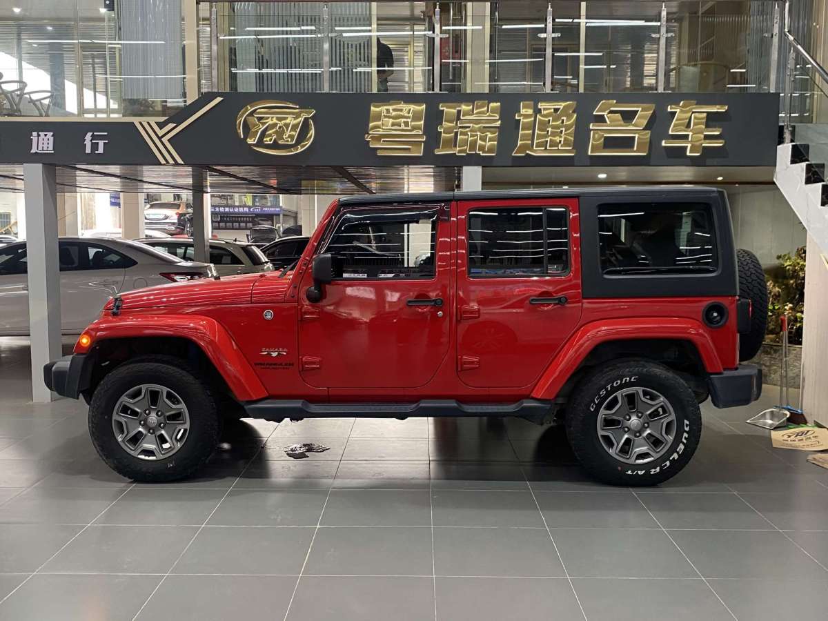 Jeep 牧馬人  2017款 3.0L Sahara 四門舒享版圖片