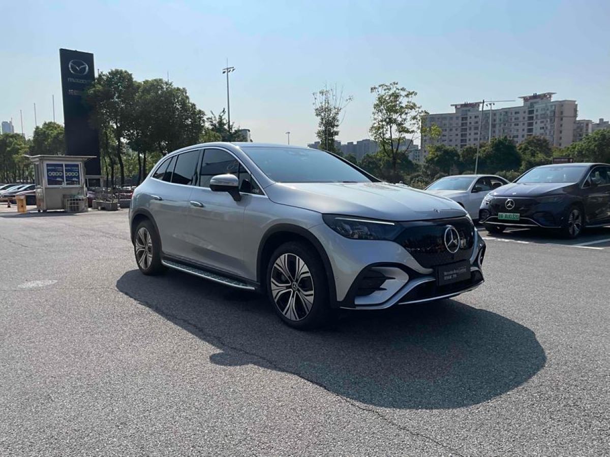 奔馳 奔馳EQE SUV  2023款 350 4MATIC 豪華版圖片