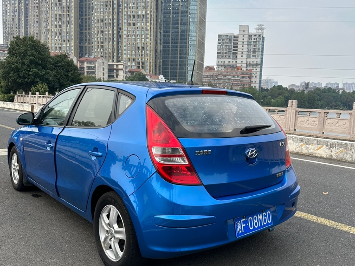 現(xiàn)代 i30  2009款 1.6L 自動舒享型圖片