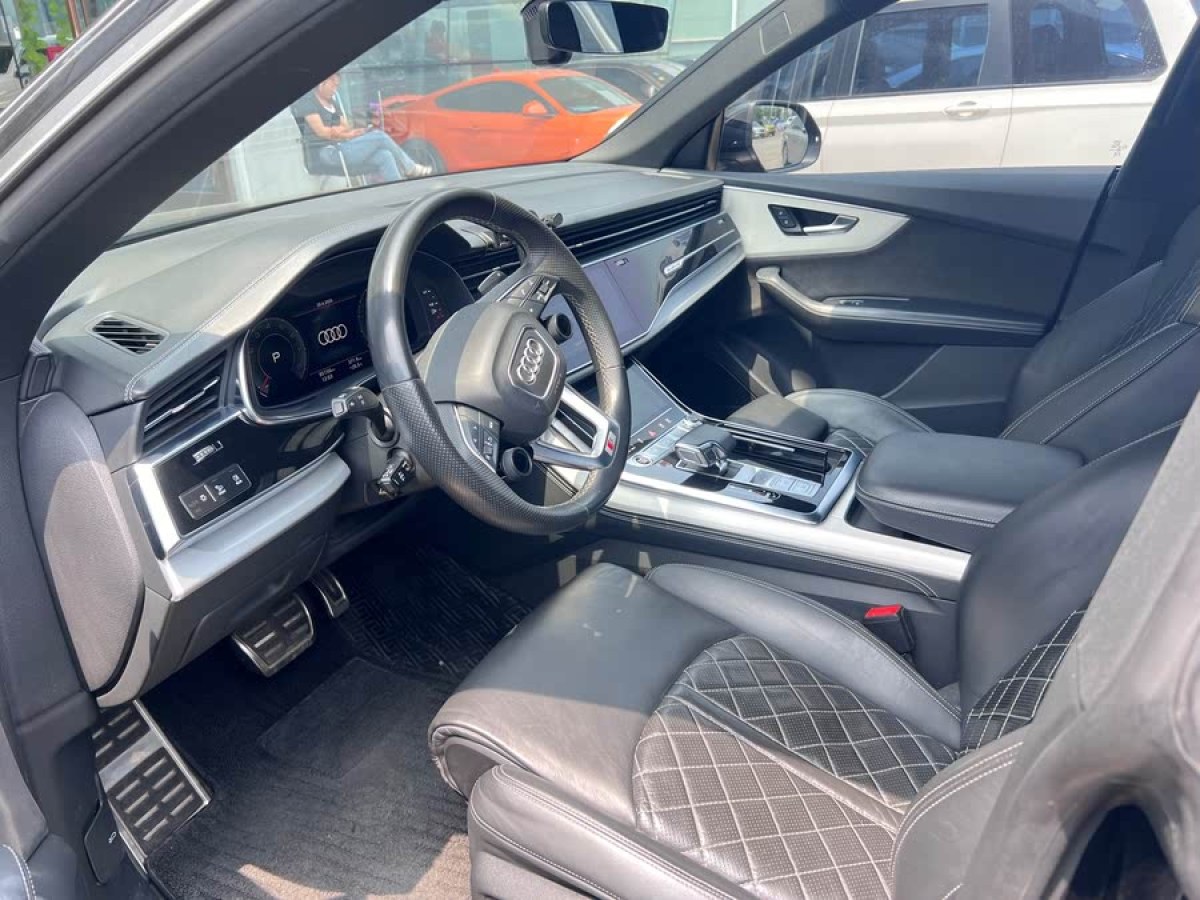 奧迪 奧迪Q8  2021款 55 TFSI 豪華動感型圖片