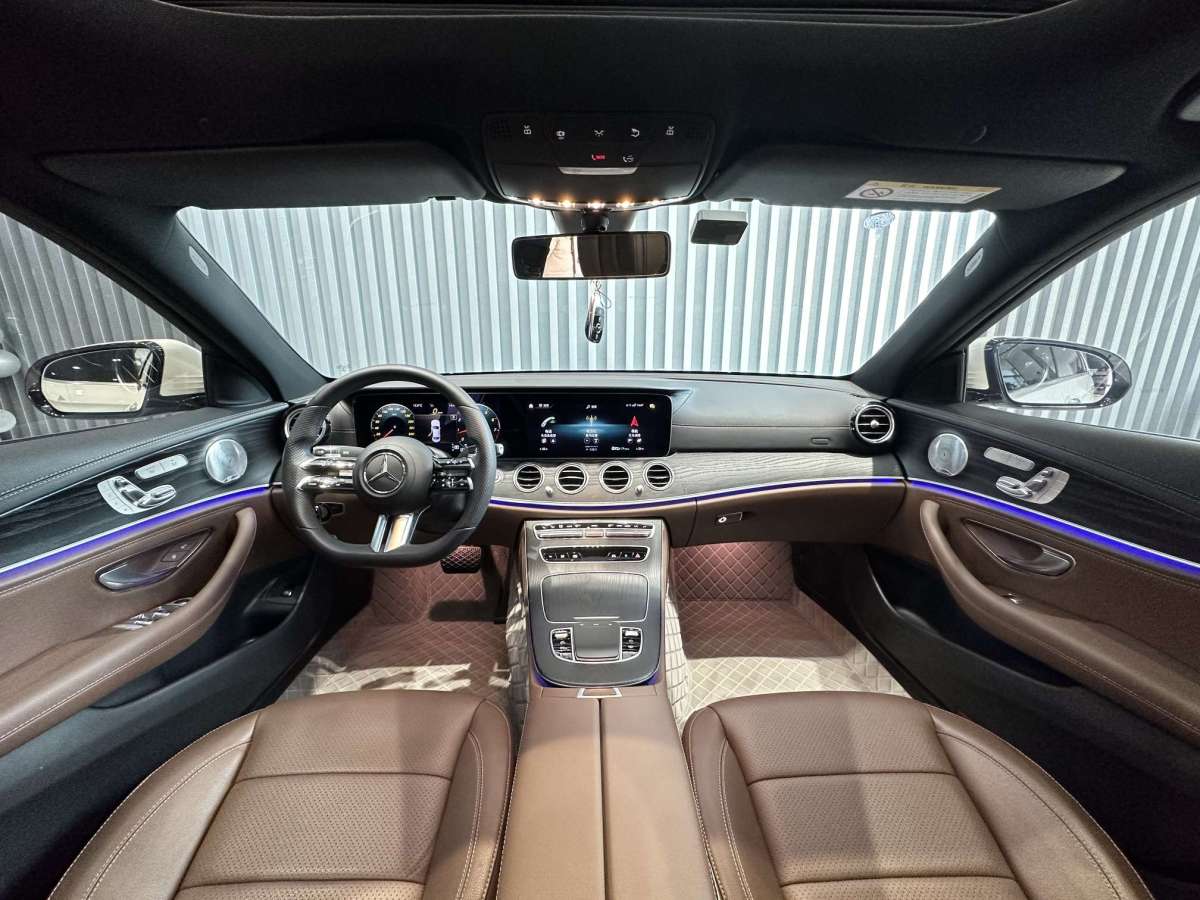 2022年1月奔驰 奔驰E级  2014款 改款 E 300 L 运动豪华型