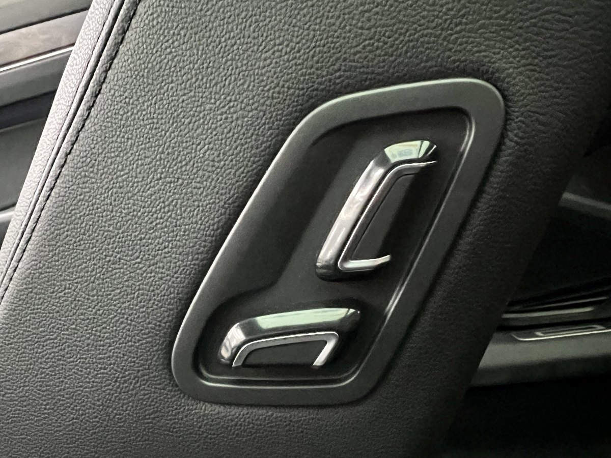大眾 邁騰  2019款  330TSI DSG 豪華型 國(guó)VI圖片