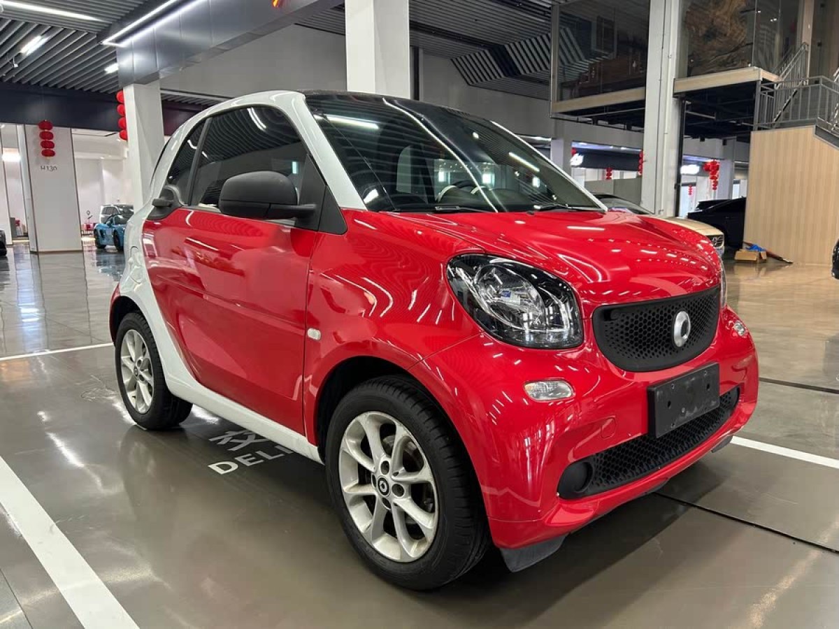 smart fortwo  2018款 1.0L 52千瓦硬頂靈動版圖片