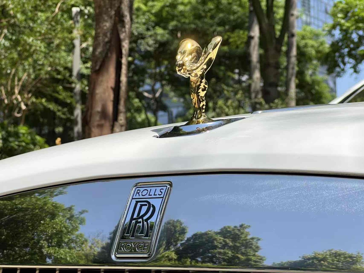 勞斯萊斯 古思特  2015款 Series II 加長(zhǎng)版圖片