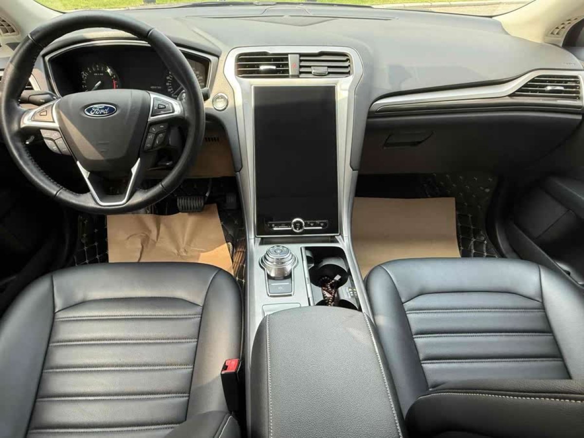 福特 蒙迪歐  2020款 EcoBoost 180 時(shí)尚型圖片