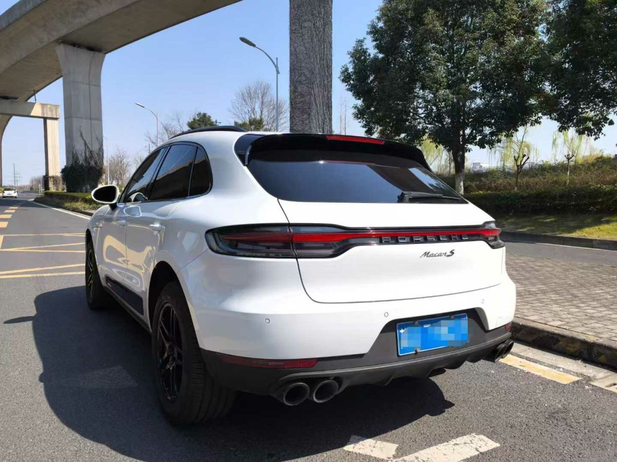 保時(shí)捷 Macan 圖片