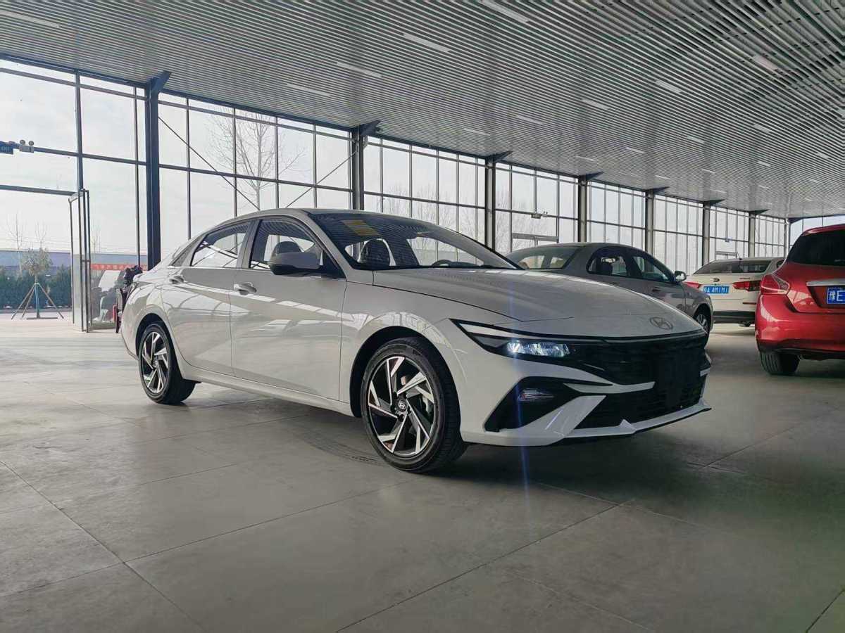 現(xiàn)代 伊蘭特  2023款 1.5L CVT GLX精英版圖片