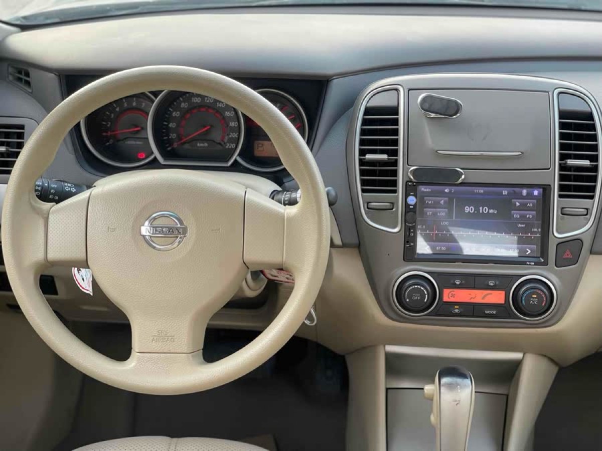 日產(chǎn) 軒逸  2012款 經(jīng)典 1.6XE 自動舒適版圖片