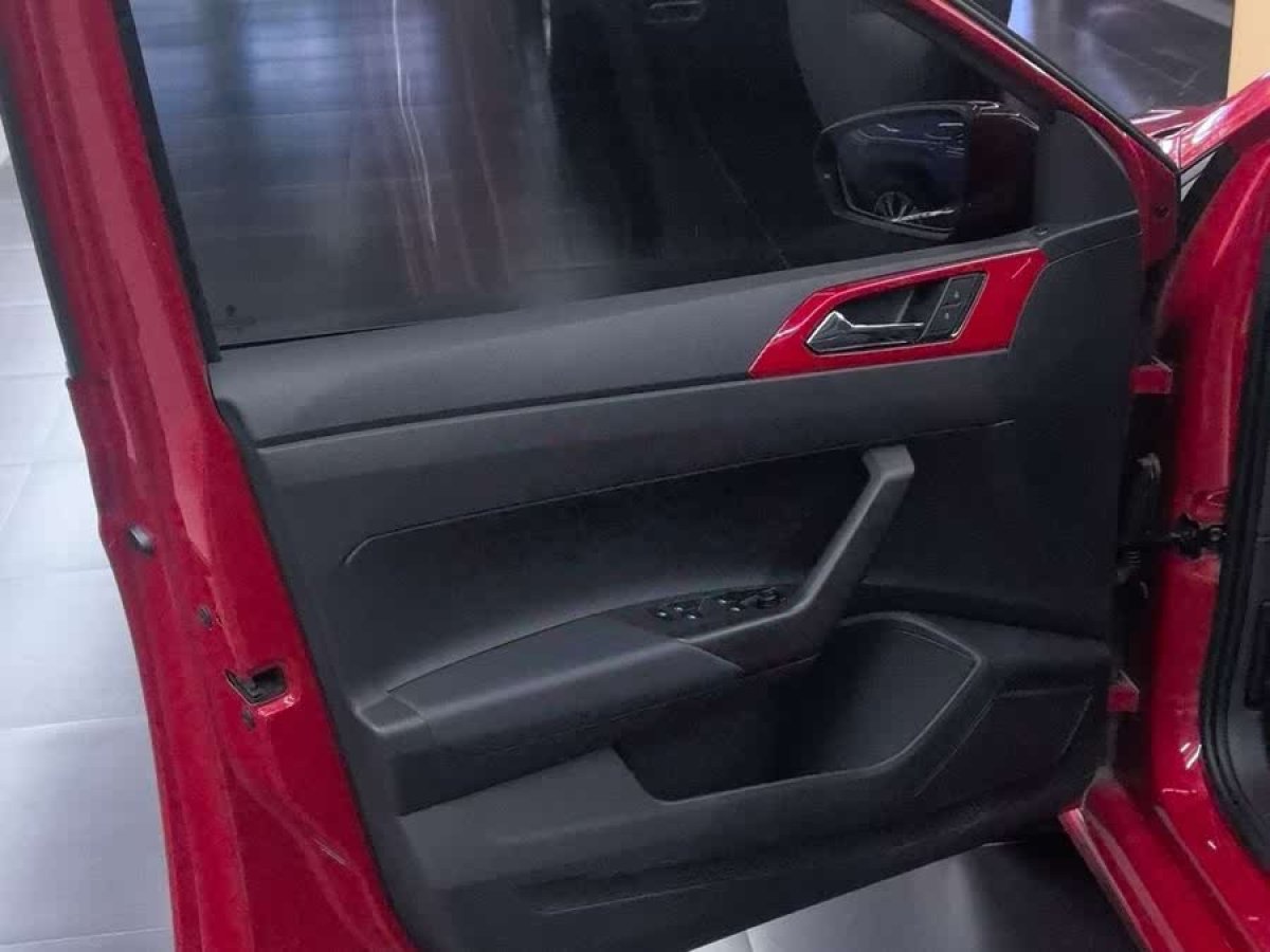 大眾 Polo  2021款 Plus 1.5L 自動(dòng)炫彩科技版圖片