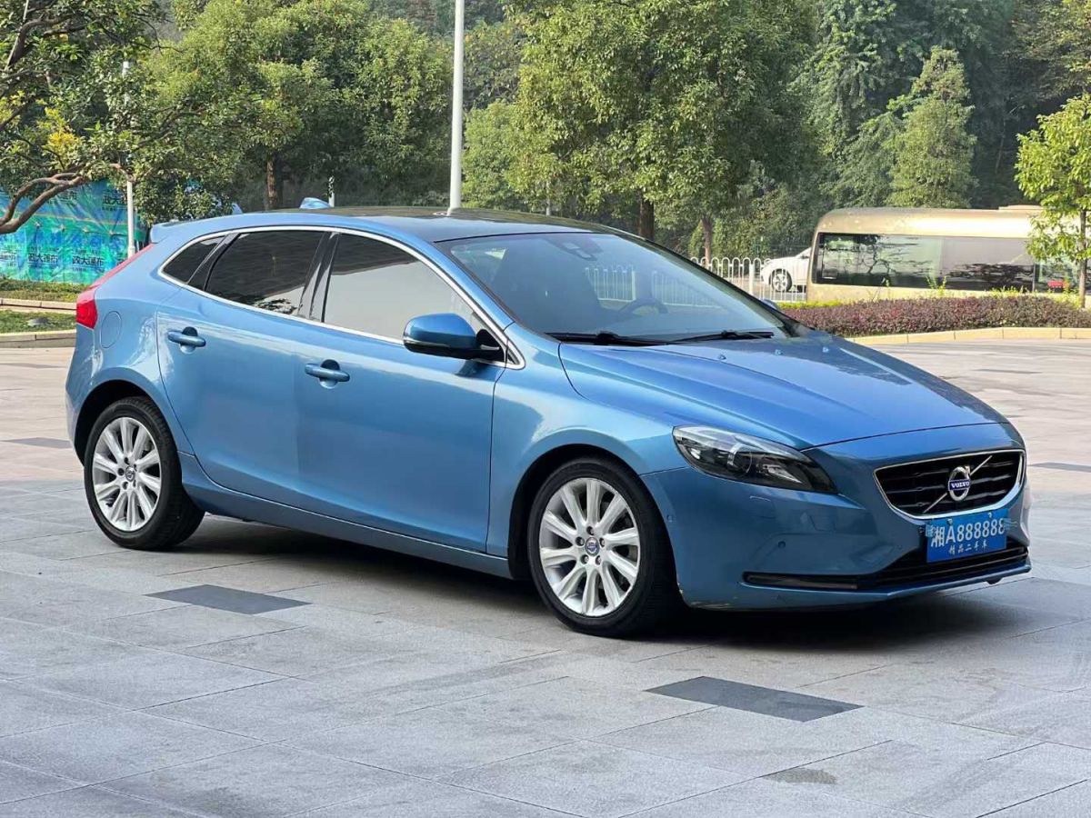 沃爾沃 V40  2014款 2.0T 智尚版圖片