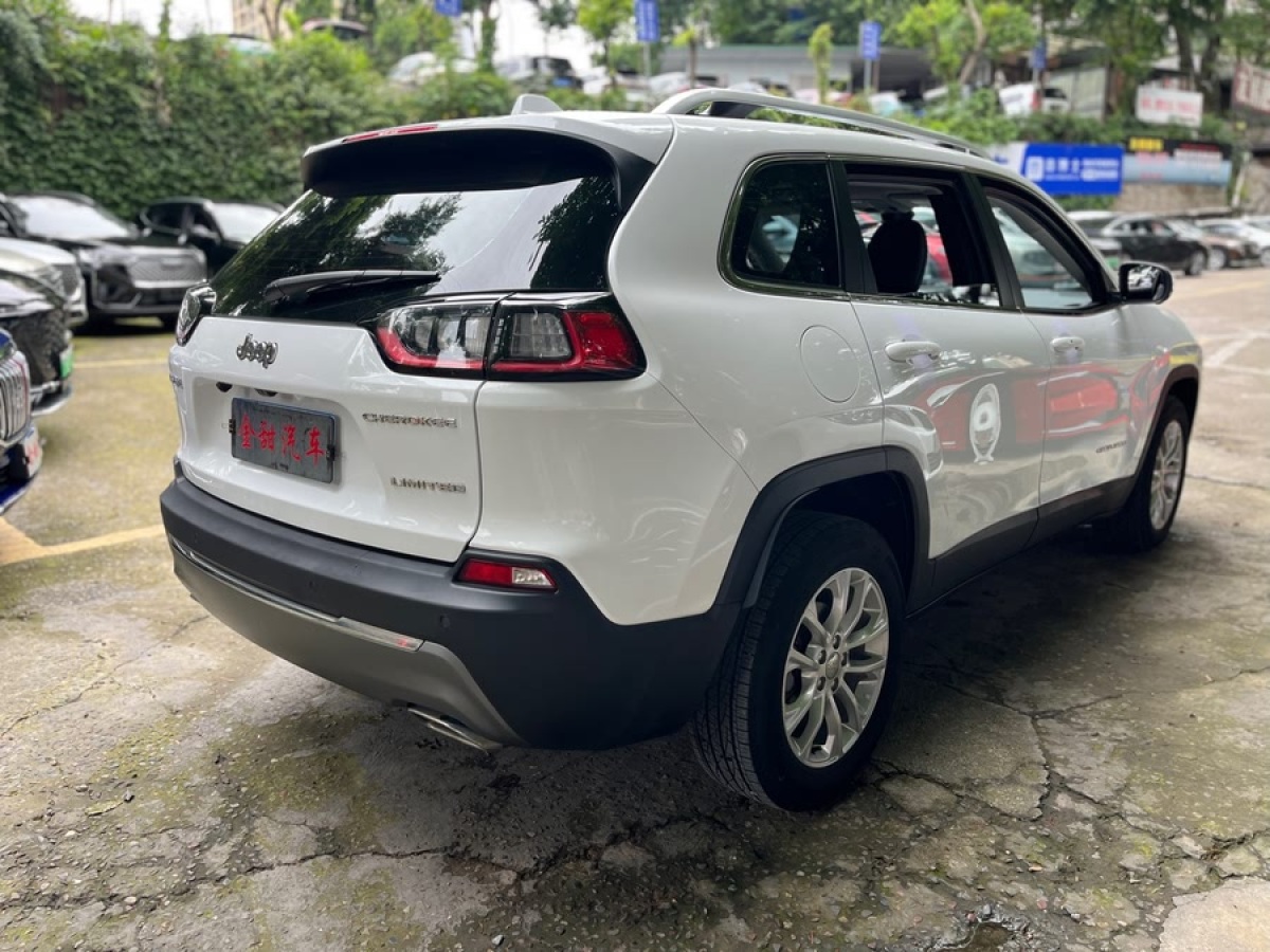 Jeep 自由光  2019款 2.0T 兩驅(qū)智享版 國VI圖片