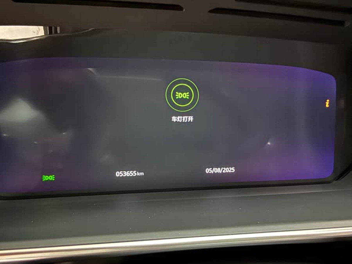 路虎 攬勝  2020款 3.0 L6 傳世加長(zhǎng)版圖片