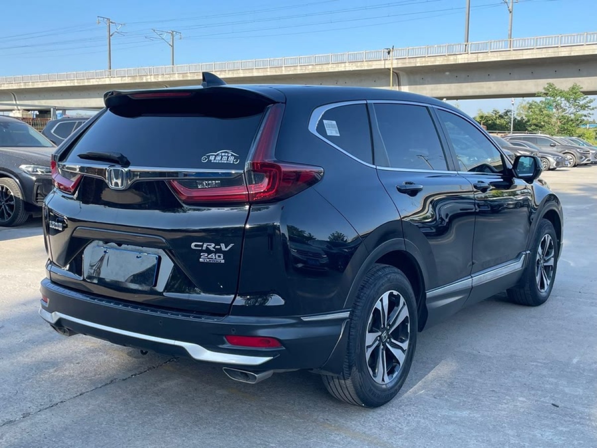 本田 CR-V  2017款 240TURBO CVT兩驅(qū)風(fēng)尚版圖片