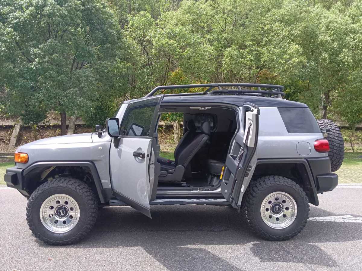 2020年5月豐田 FJ 酷路澤  2007款 4.0L