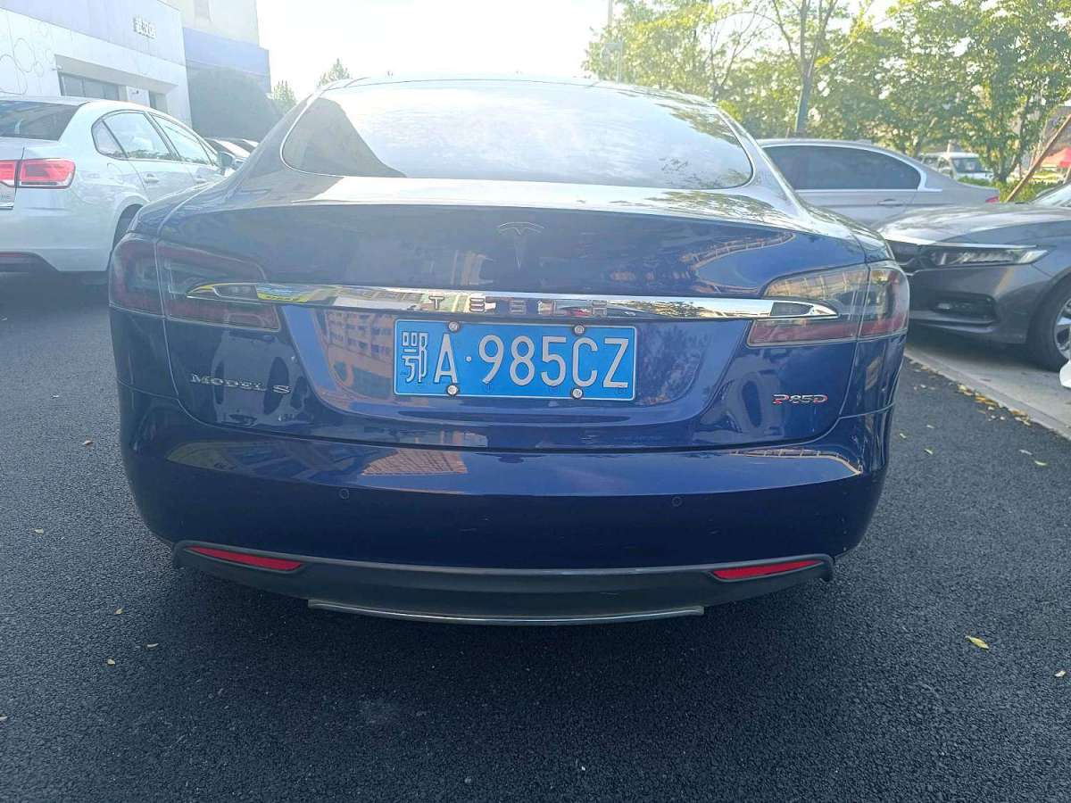 特斯拉 Model S  2023款 雙電機(jī)全輪驅(qū)動版圖片