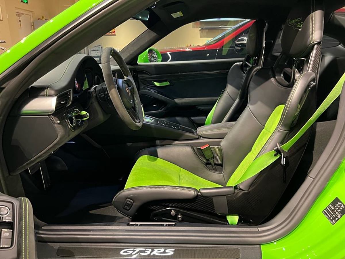 2019年2月保時(shí)捷 911  2018款 GT3 RS 4.0L