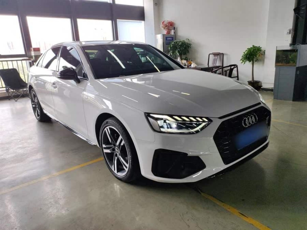 奧迪 奧迪A4L  2022款 40 TFSI 豪華動感型圖片