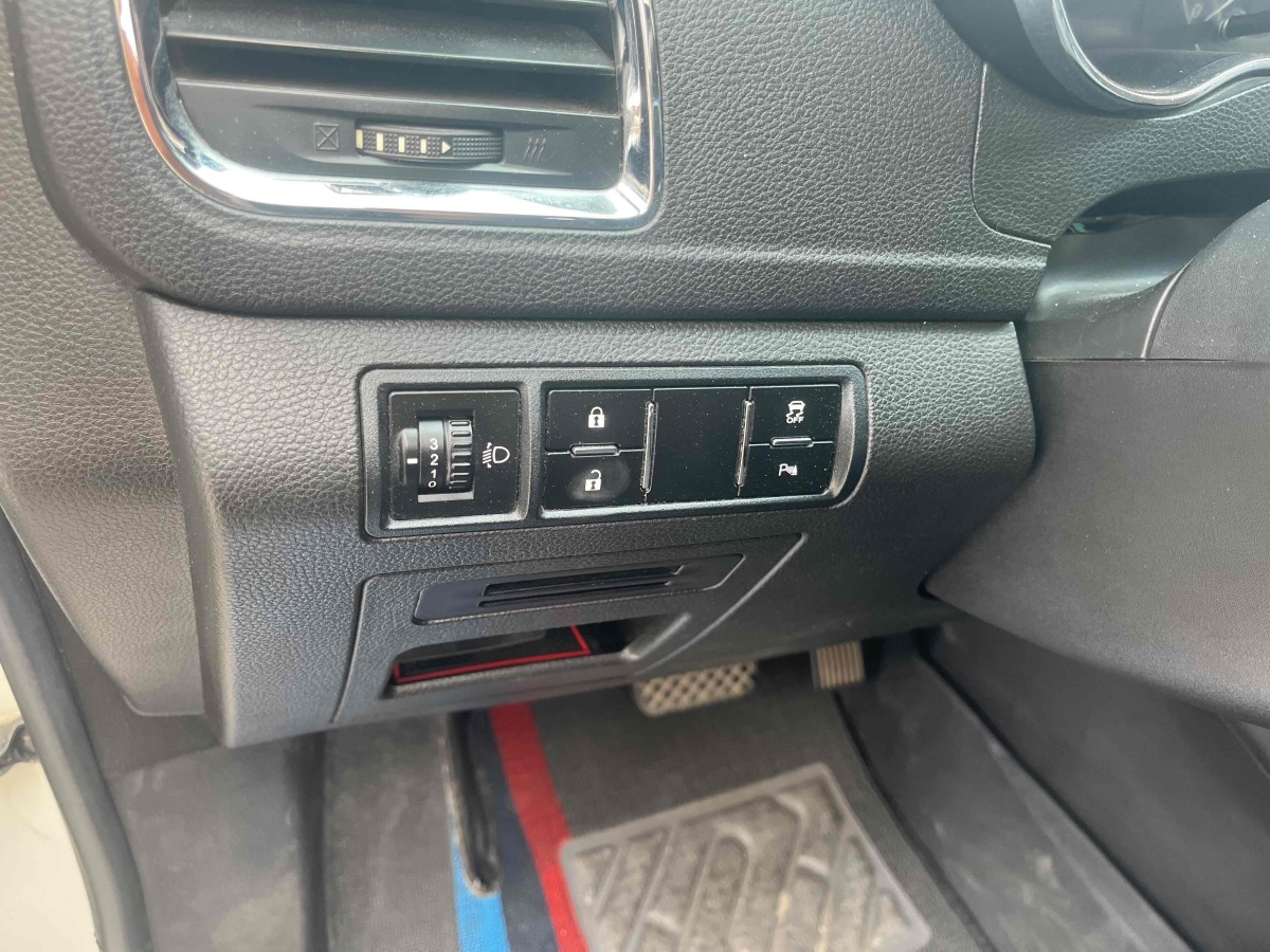寶駿 560  2016款 1.8L iAMT豪華型圖片