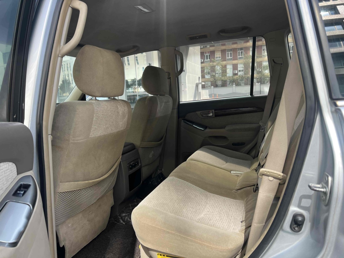 豐田 普拉多  2004款 GX 2.7自動車型圖片