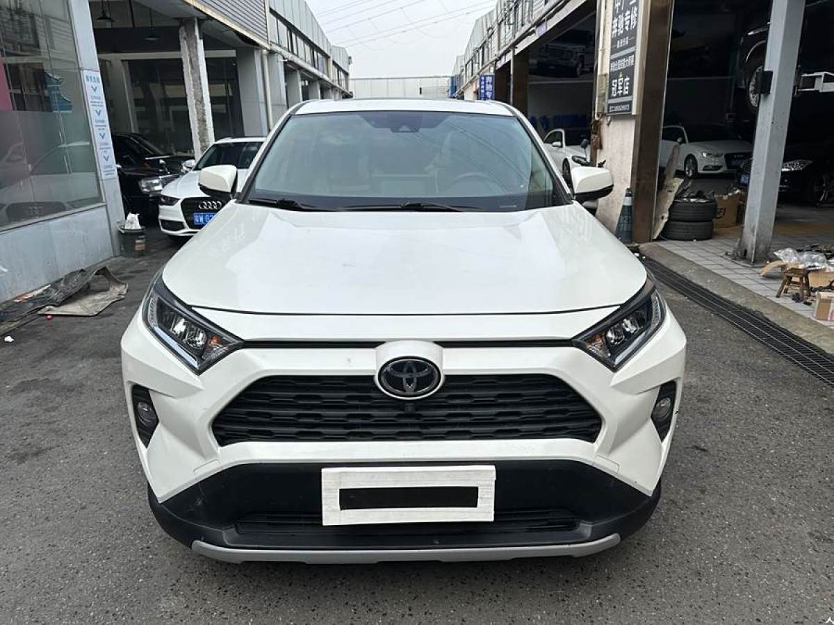 豐田 RAV4榮放  2020款 2.0L CVT兩驅風尚版圖片