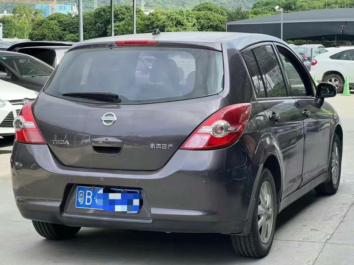 日產(chǎn) 頤達(dá)  2009款 1.6L 自動(dòng)科技版圖片