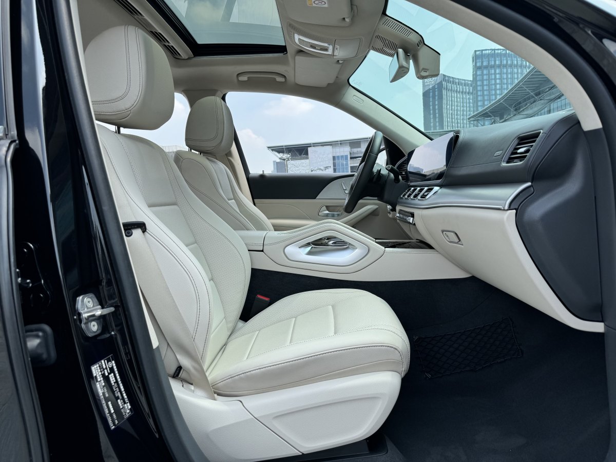 奔驰 奔驰GLE  2020款 改款 GLE 350 4MATIC 动感型图片