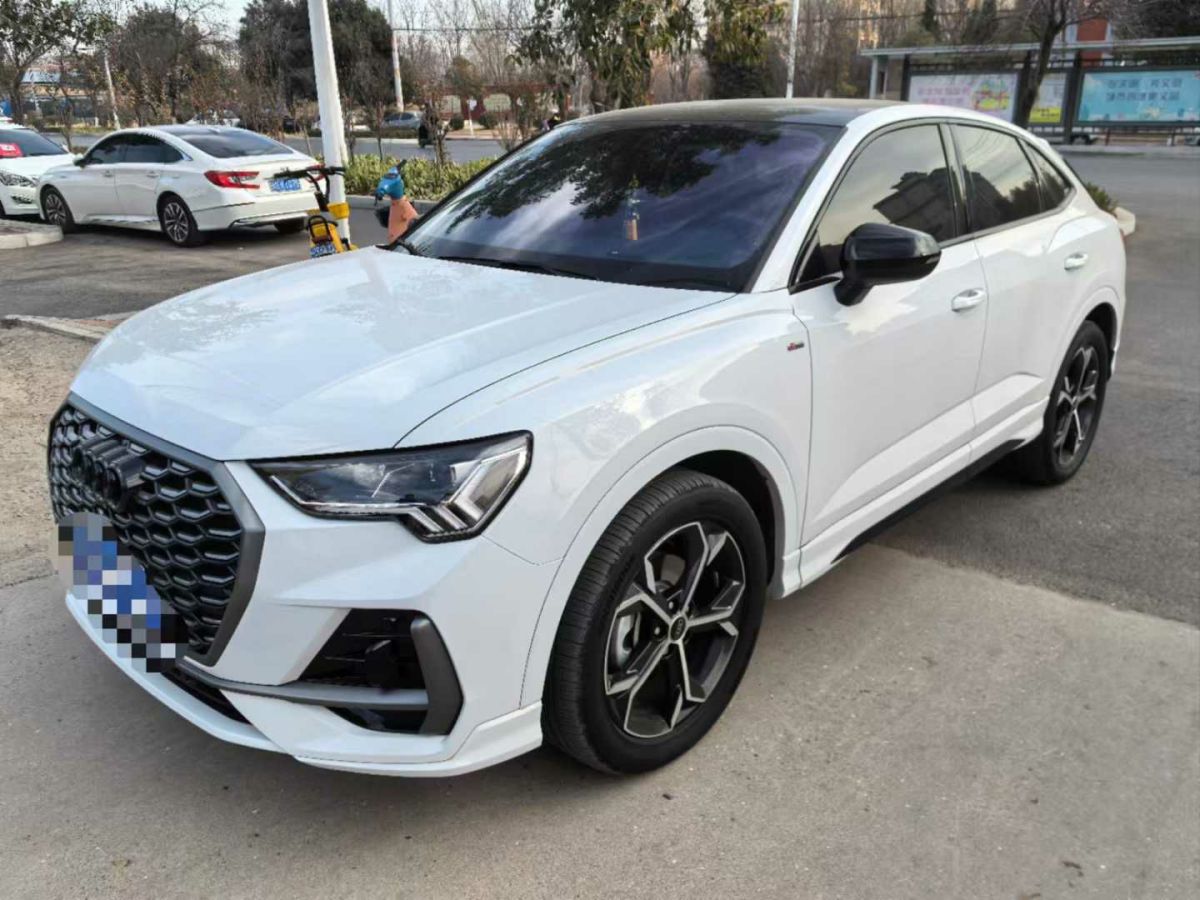 奧迪 奧迪Q3  2024款 35 TFSI 時(shí)尚動(dòng)感型圖片