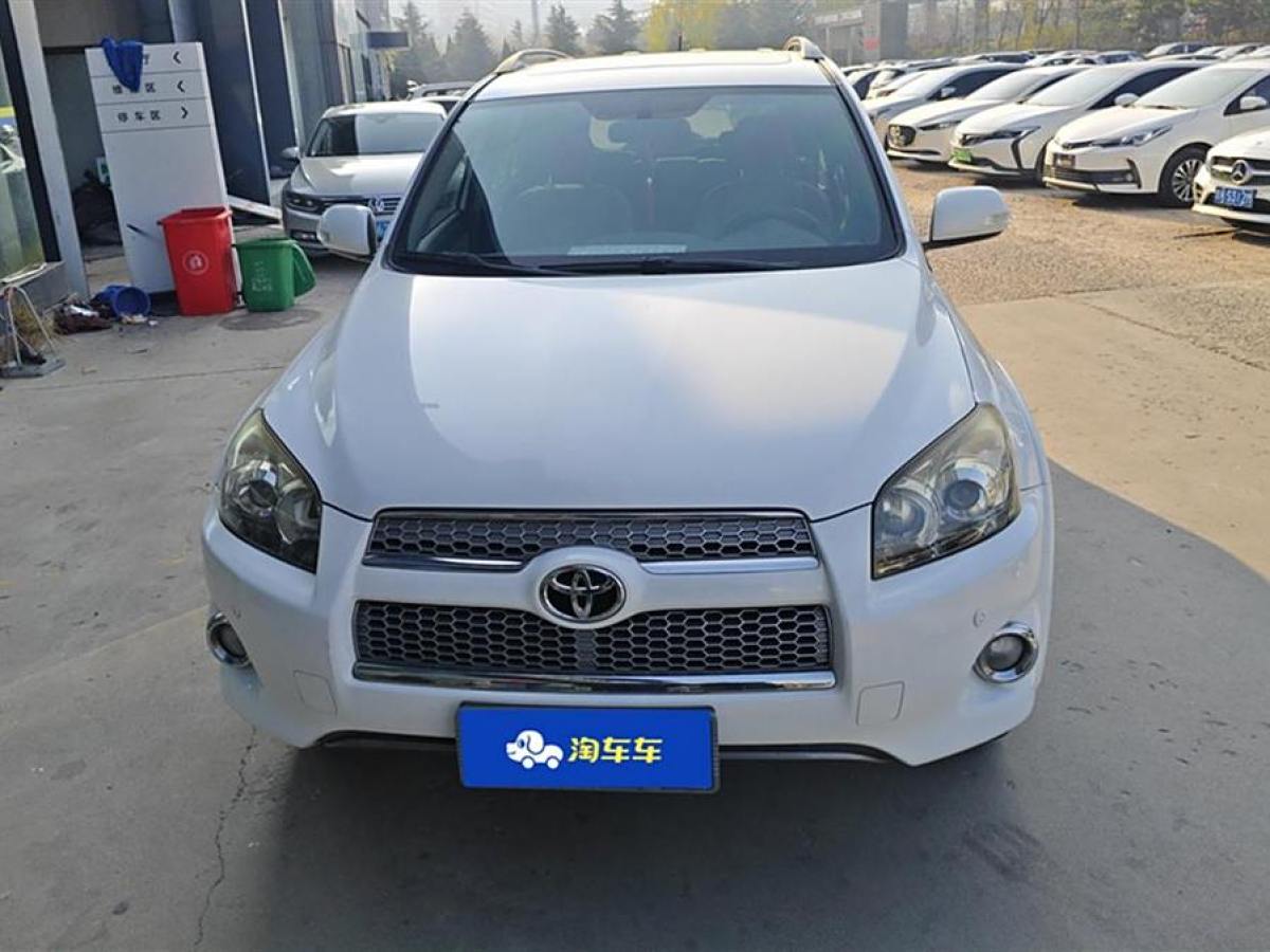 豐田 RAV4榮放  2011款 2.4L 自動四驅(qū)至臻導(dǎo)航版圖片