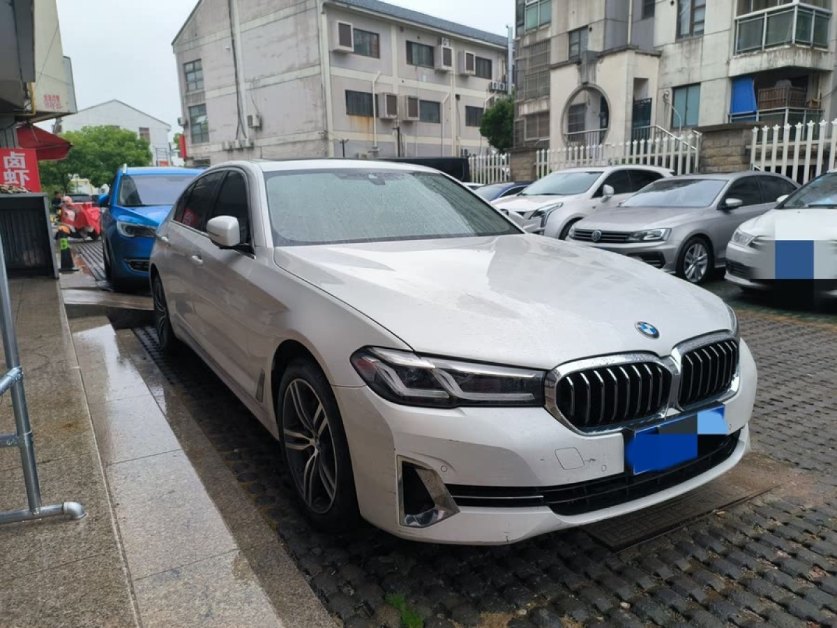 寶馬 寶馬5系  2022款 530Li 領(lǐng)先型 豪華套裝圖片